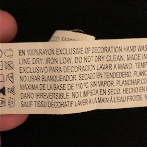 Black dress with lace detailing in the back - Picture 5 of 5